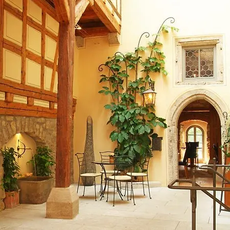 クロスタースチューブレ ゲストハウス 3*